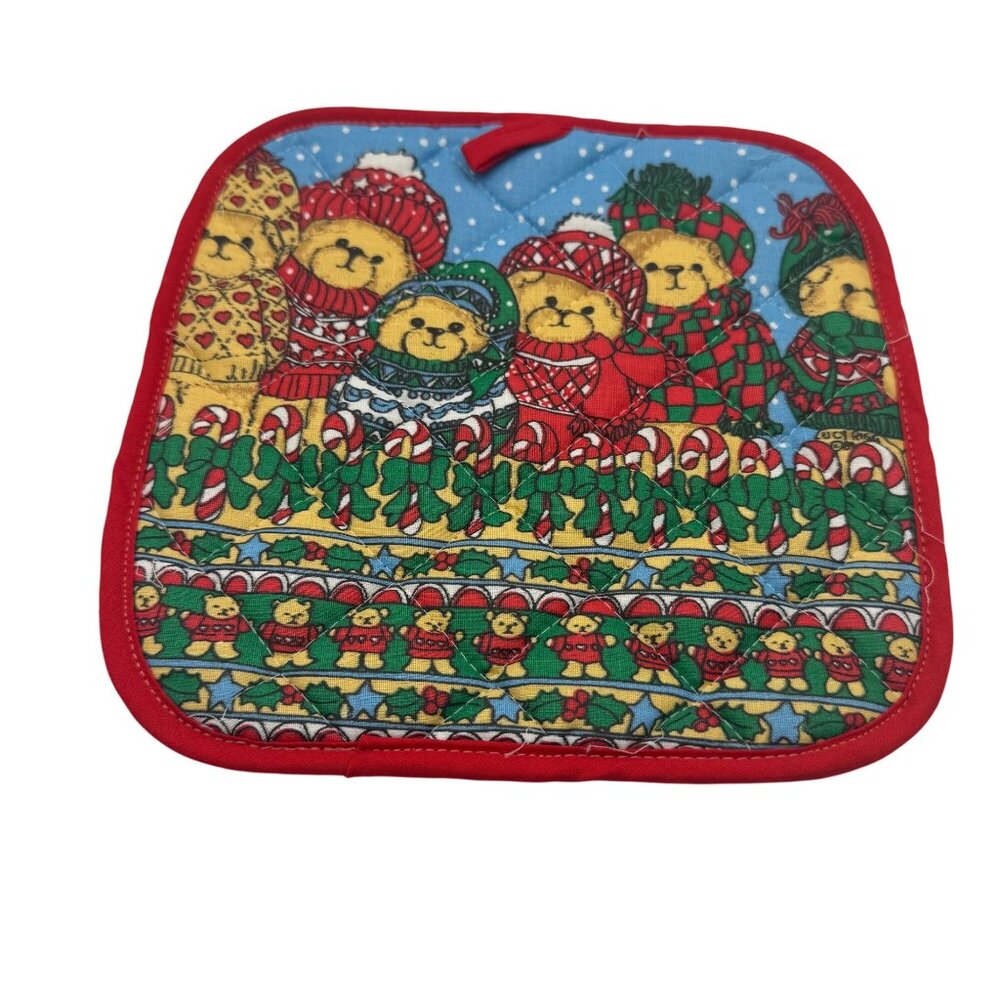 Christmas Bears Decorative Quilted Pot Holder Square 8 Inch Kitchen Mitt Cotton